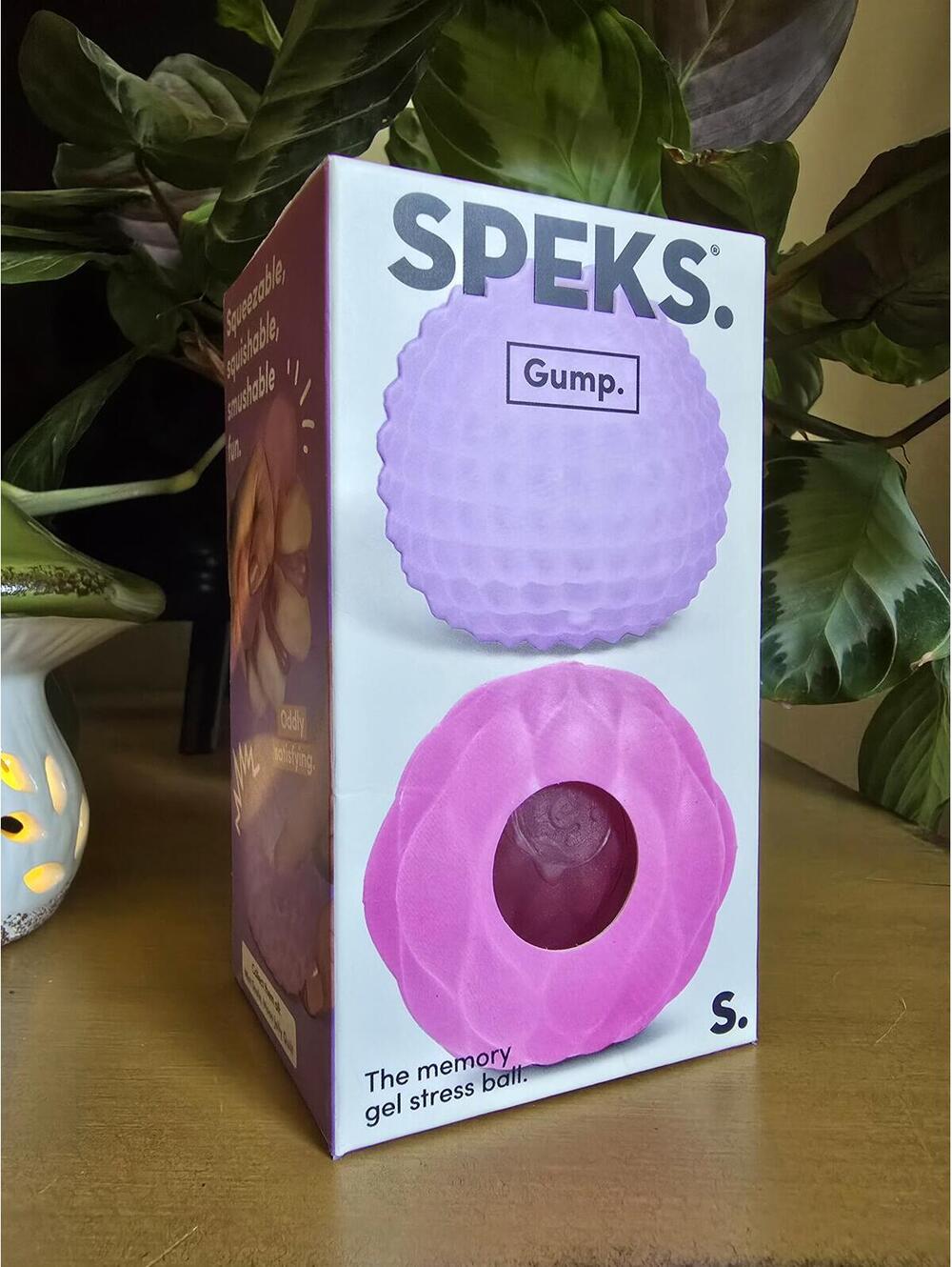 NIB Speks Original Gump Memory Gel Stress Balls - Surface Quilted & Scales Duo